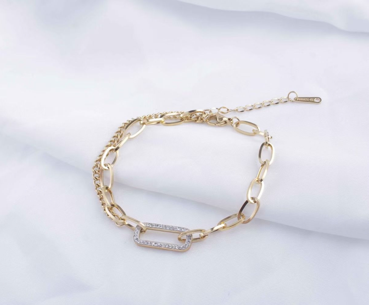 Two layer female bracelet