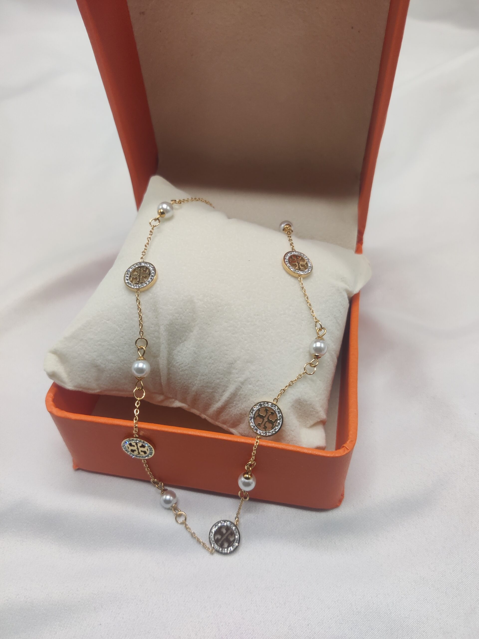 Tori Burch inspired necklace with pearls